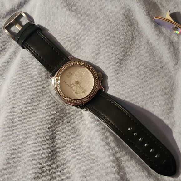 Marc Ekco King Label Large Watch Model: E9501212 00-829-1972 Silver Rhinestones - Picture 5 of 8